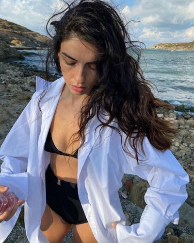 Hazar Erguclu seksi ifşa fotoğrafı 79695