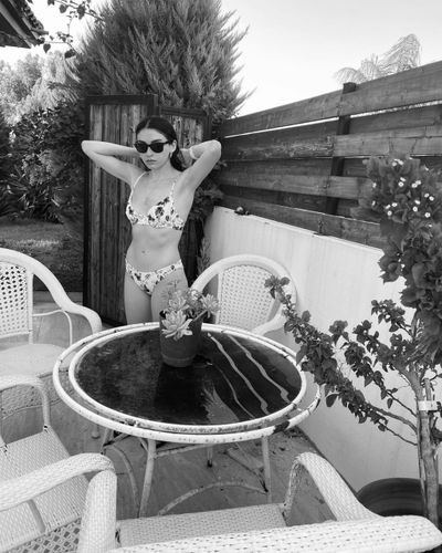 Hazar Erguclu seksi ifşa fotoğrafı 79655