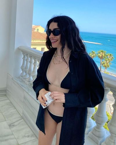 Hazar Erguclu seksi ifşa fotoğrafı 535