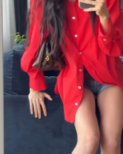 Hazar Erguclu seksi ifşa fotoğrafı 565
