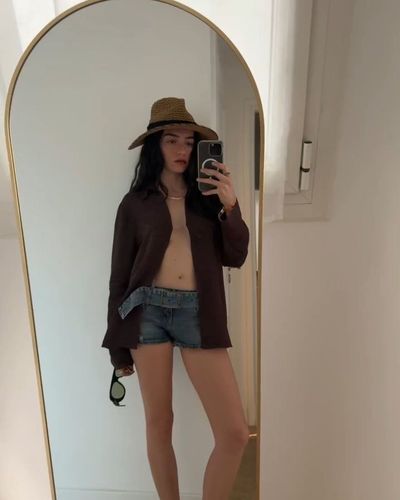 Hazar Erguclu seksi ifşa fotoğrafı 569