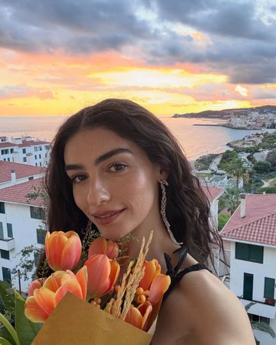Hazar Erguclu seksi ifşa fotoğrafı 531