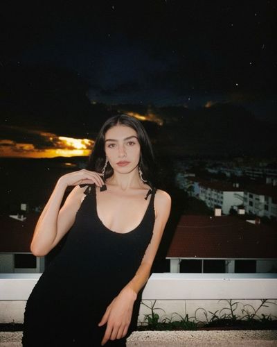 Hazar Erguclu seksi ifşa fotoğrafı 530