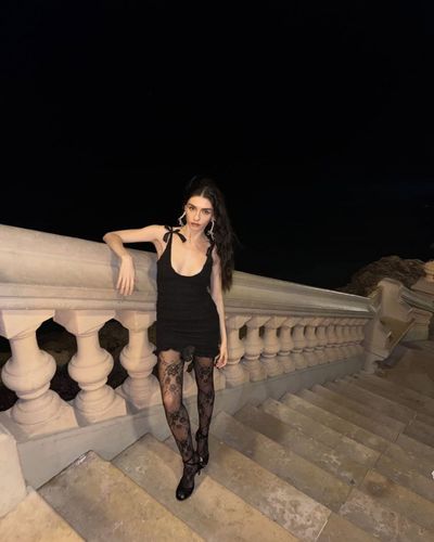 Hazar Erguclu seksi ifşa fotoğrafı 232