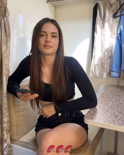 Helin Elveren seksi ifşa fotoğrafı 39