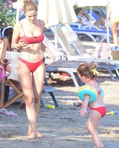 Hilal Altınbilek seksi ifşa fotoğrafı 171