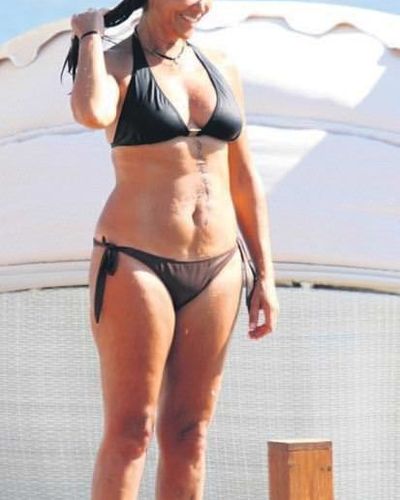 Hulya Avsar seksi ifşa fotoğrafı 136