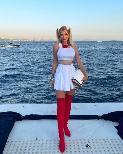 İlayda Şeker seksi ifşa fotoğrafı 24