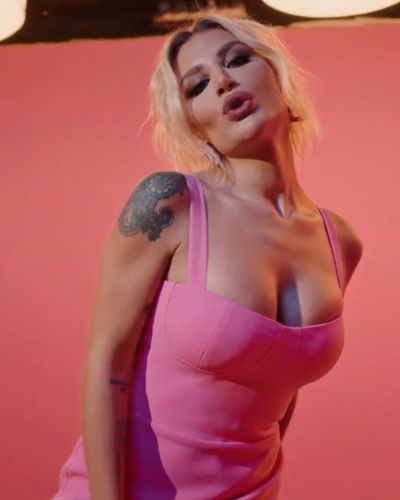 İrem Derici seksi ifşa fotoğrafı 153