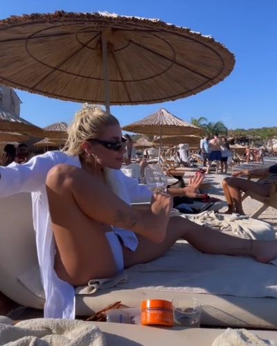 İrem Derici seksi ifşa fotoğrafı 58581