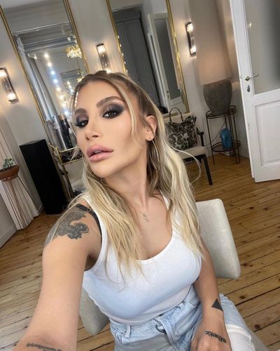 İrem Derici seksi ifşa fotoğrafı 58733