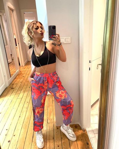 İrem Derici seksi ifşa fotoğrafı 58731