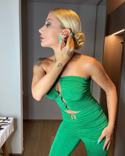 İrem Derici seksi ifşa fotoğrafı 58680