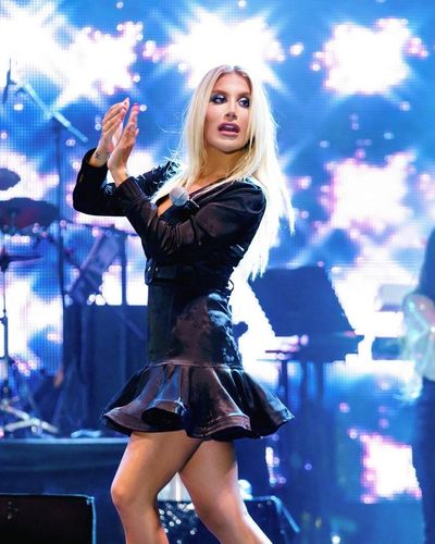 İrem Derici seksi ifşa fotoğrafı 594