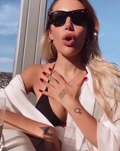 İrem Derici seksi ifşa fotoğrafı 607