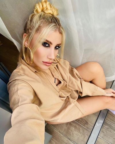 İrem Derici seksi ifşa fotoğrafı 646