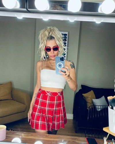 İrem Derici seksi ifşa fotoğrafı 647