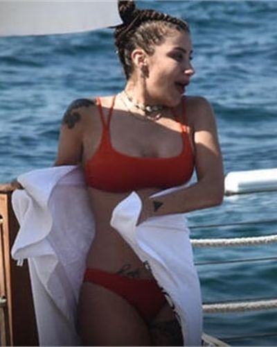 İrem Derici seksi ifşa fotoğrafı 658
