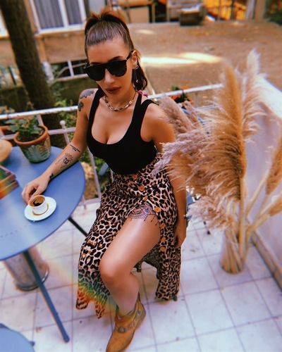 İrem Derici seksi ifşa fotoğrafı 680