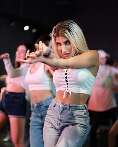 İrem Derici seksi ifşa fotoğrafı 753