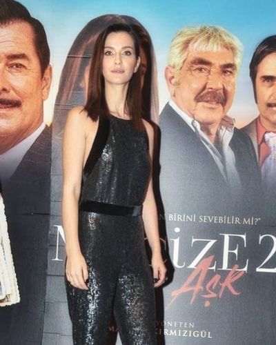İrem Helvacıoğlu seksi ifşa fotoğrafı 197