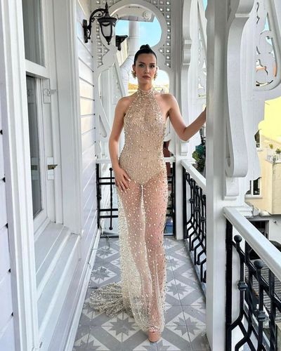 İrem Helvacıoğlu seksi ifşa fotoğrafı 1