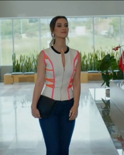 İrem Helvacıoğlu seksi ifşa fotoğrafı 258