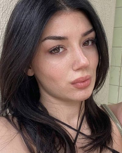 Kardelen Akıncı seksi ifşa fotoğrafı 11