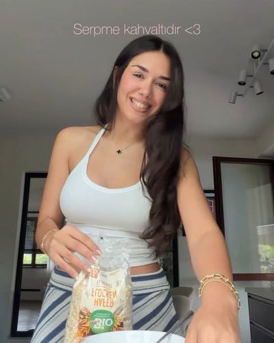 Kardeniz Kılıç seksi ifşa fotoğrafı 61