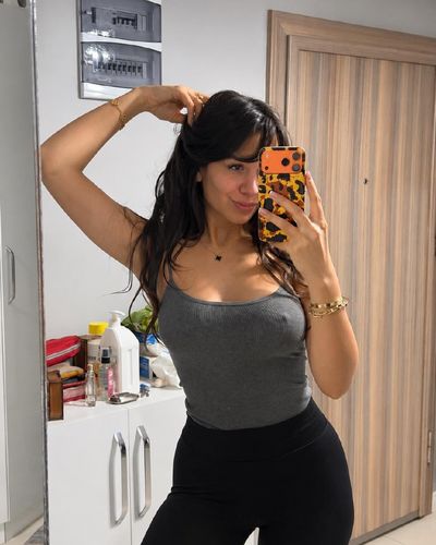 Kardeniz Kılıç seksi ifşa fotoğrafı 97