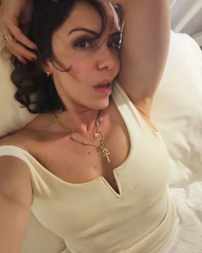 Karolin Fişekçi seksi ifşa fotoğrafı 6