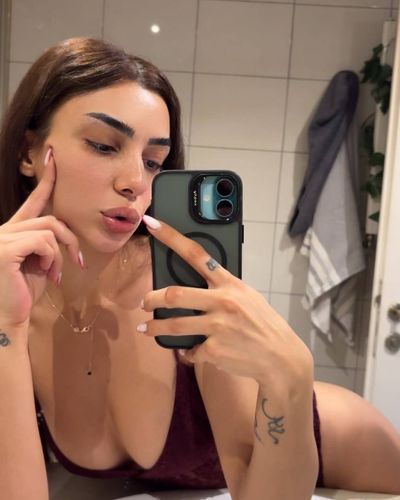 Kübra Çamlıbel seksi ifşa fotoğrafı 24