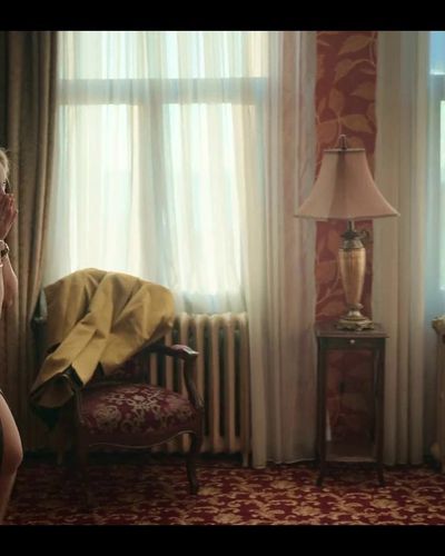 Lale Başar seksi ifşa fotoğrafı 1 — Tam Bir Centilmen (2024)