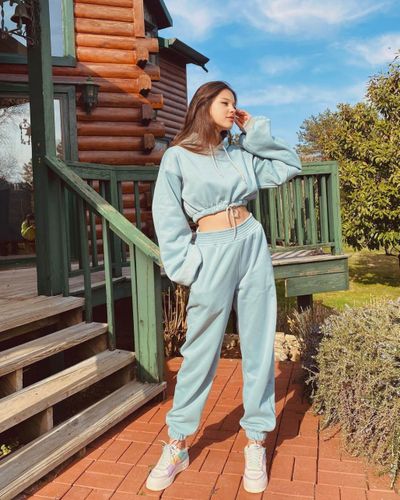 Lale Onuk seksi ifşa fotoğrafı 51