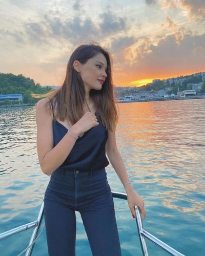 Lale Onuk seksi ifşa fotoğrafı 64