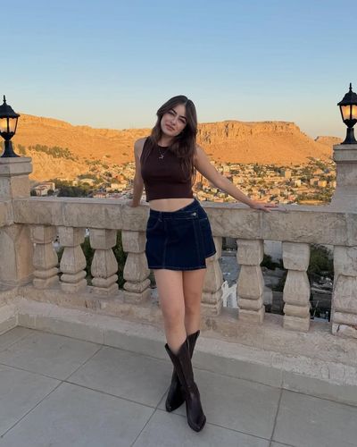 Leya Kırşan seksi ifşa fotoğrafı 6