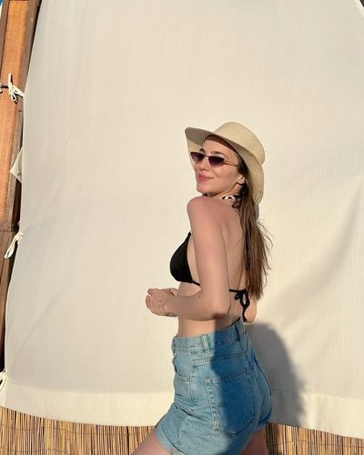Melike Çelik seksi ifşa fotoğrafı 41