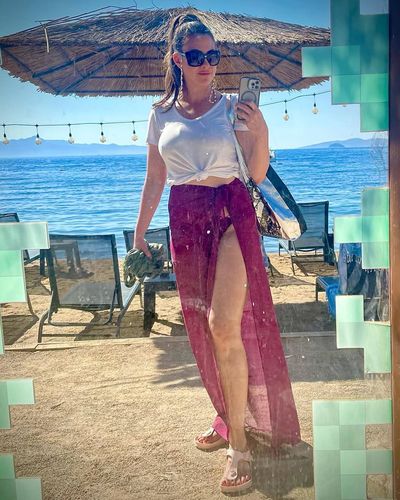 Melis Babadağ seksi ifşa fotoğrafı 210