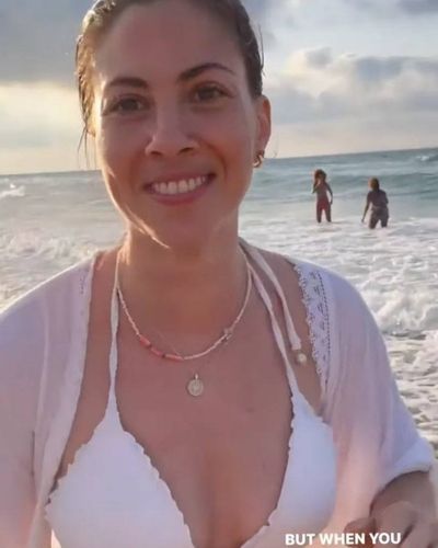 Melis Babadağ seksi ifşa fotoğrafı 231