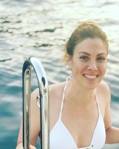 Melis Babadağ seksi ifşa fotoğrafı 235