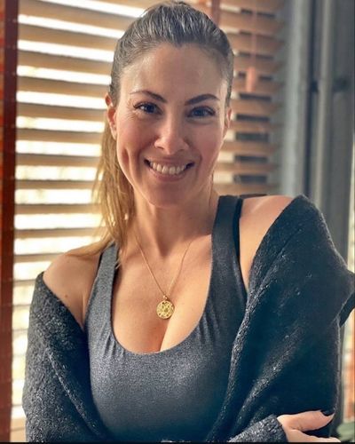 Melis Babadağ seksi ifşa fotoğrafı 240