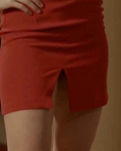 Melis Birkan seksi ifşa fotoğrafı 1 — 46 Yok Olan (2016)