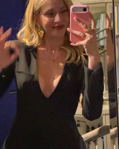 Melis İşiten seksi ifşa fotoğrafı 169