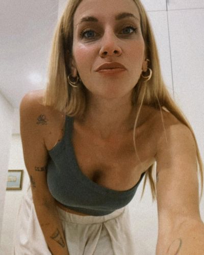 Melis İşiten seksi ifşa fotoğrafı 14