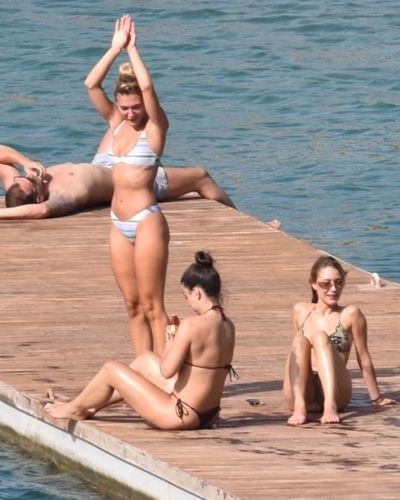 Melisa Döngel seksi ifşa fotoğrafı 1115