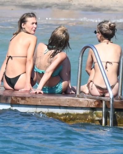 Melisa Döngel seksi ifşa fotoğrafı 1145