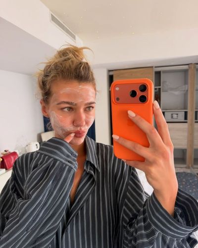 Melisa Döngel seksi ifşa fotoğrafı 1157