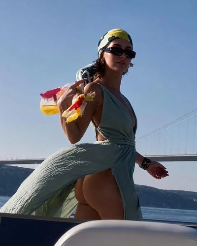 Melisa Döngel seksi ifşa fotoğrafı 1176