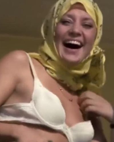 Meral Orhonsay seksi ifşa fotoğrafı 9 — Köşeyi Dönen Adam (1978)