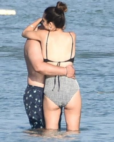 Meriç Aral seksi ifşa fotoğrafı 93